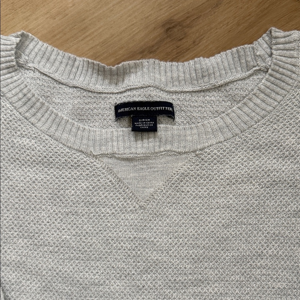 American Eagle Outfitters Women’s Light Gray Crewneck Sweater